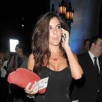Imogen Thomas has a rather animated phone conversation | Picture 89093